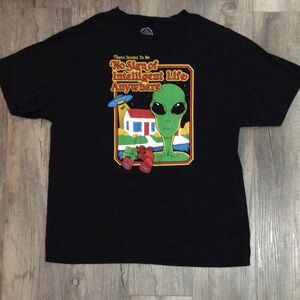 Black Alien Graphic T-Shirt. Mens size XL.